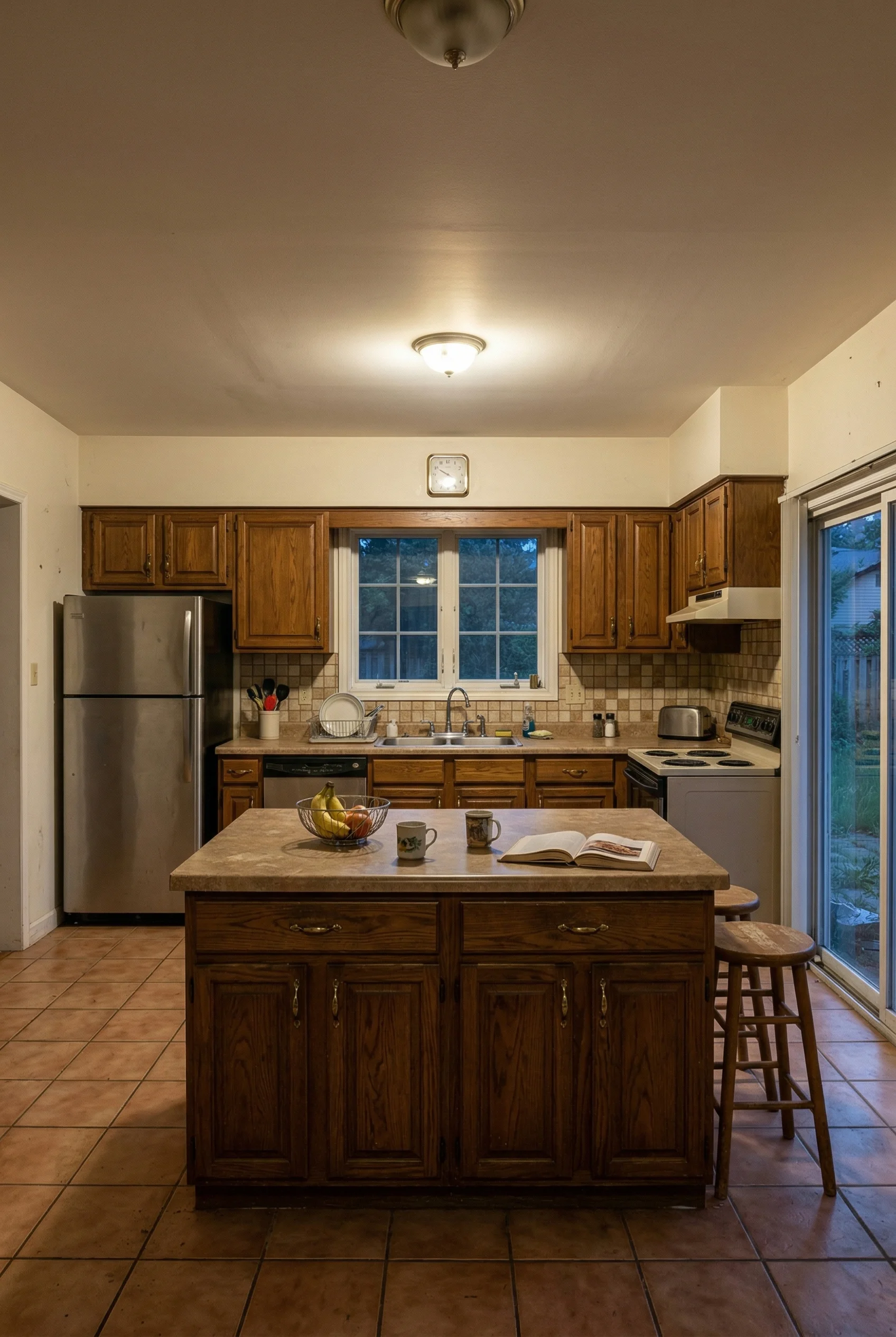 Kitchen before remodeling - Project 4